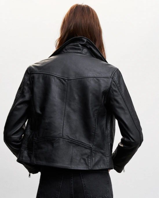 Кожаная куртка брендовая от манго