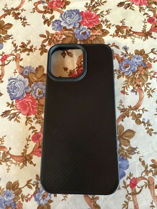 Vând husa kevlar pentru iphone 16 pro max
