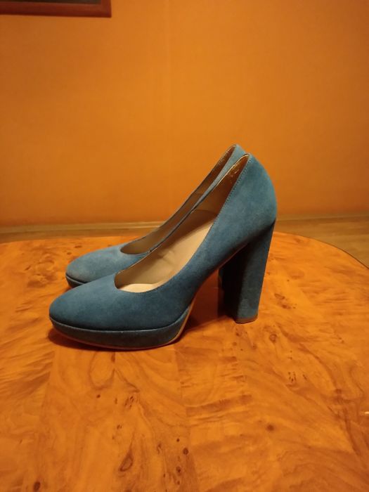 Pantofi Tamaris din piele întoarsă