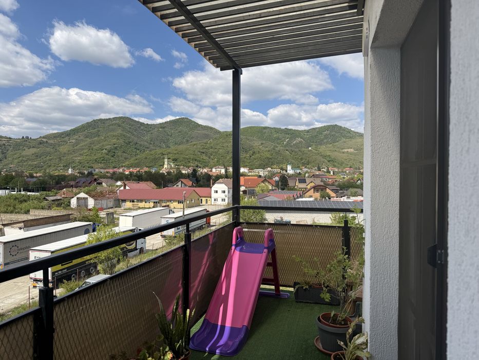 De vânzare: Apartament cu 2 camere, cu Terasă deasupra – Zonă stadion