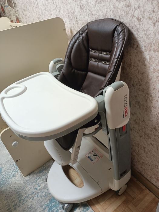Стул для кормления tatamia