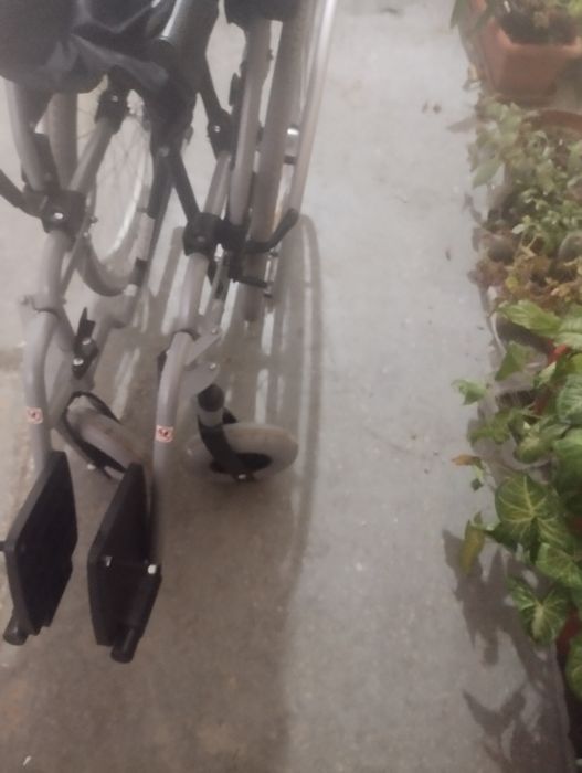 Vând căruț in stare buna