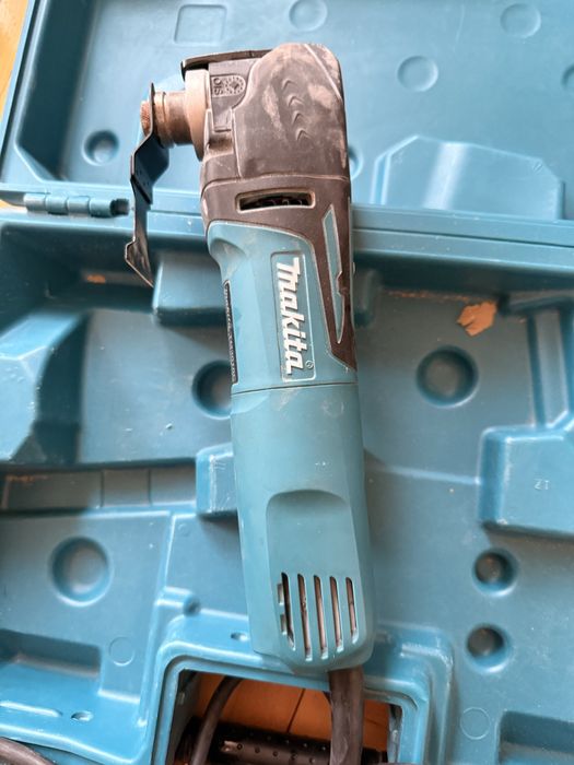 Multi tool  MAKITA TM3010C