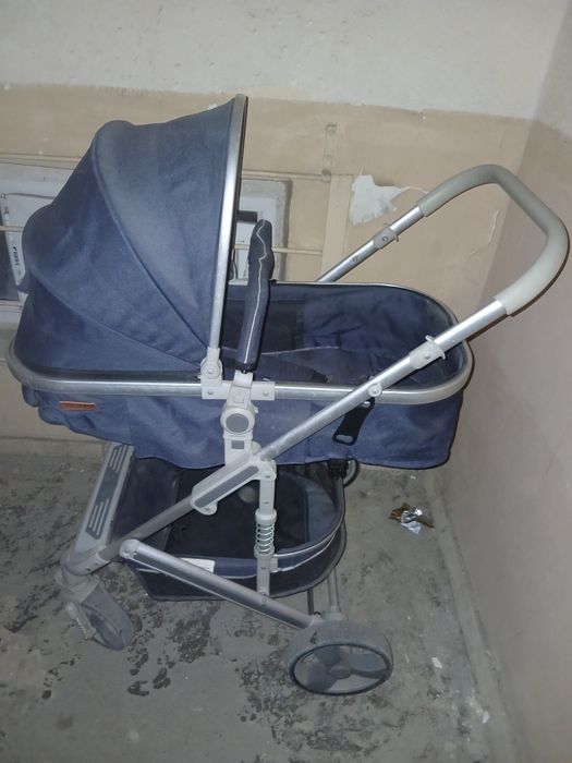 Коляска 3 в 1 срочно сотаман
