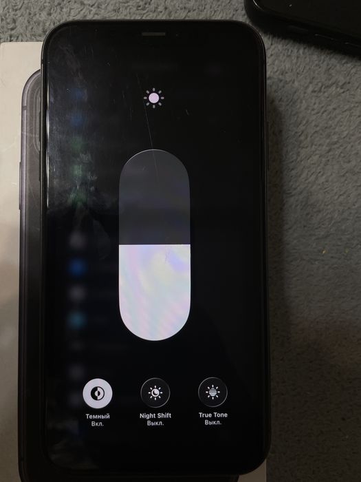 Продам Iphone 11