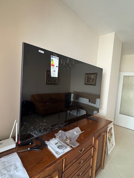 Телевизор Samsung QLED 65 inch - нов