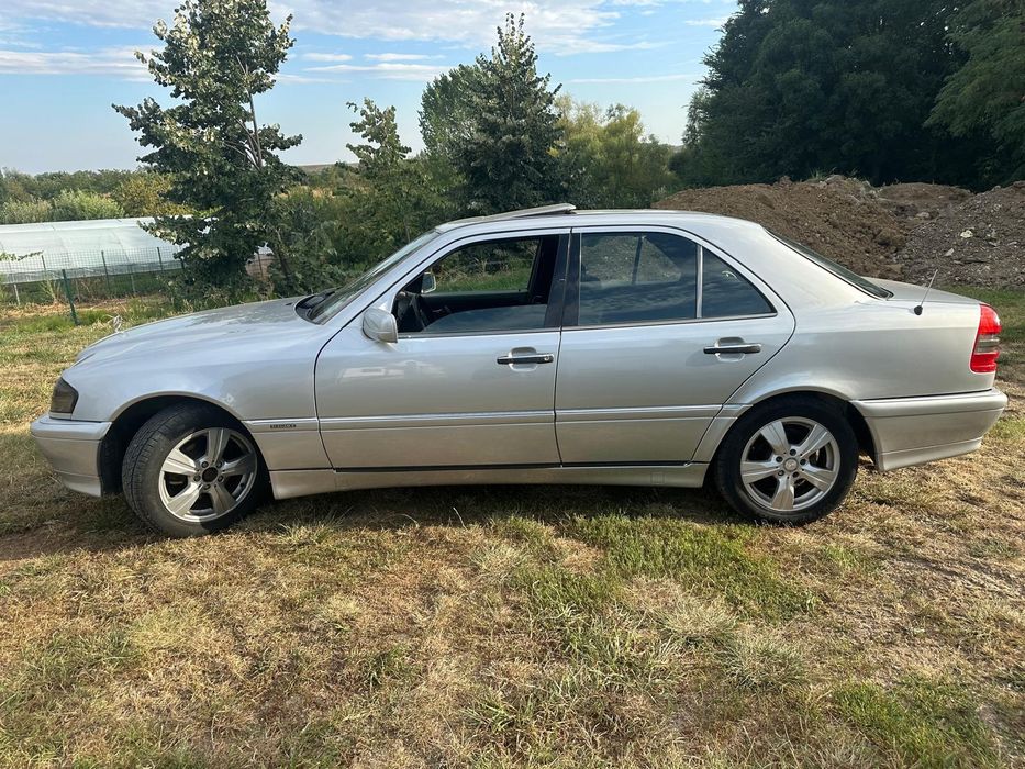 Mercedes 1994 C200