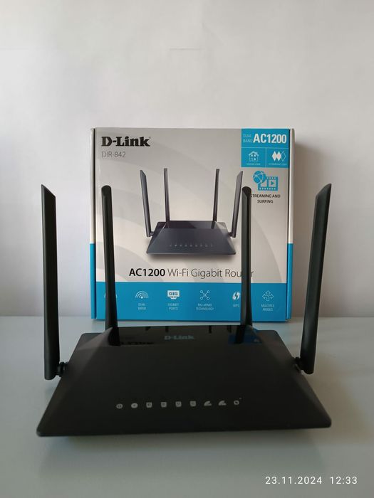 Роутер D-link 842 2,4/5,0 гГц порты гигабитные