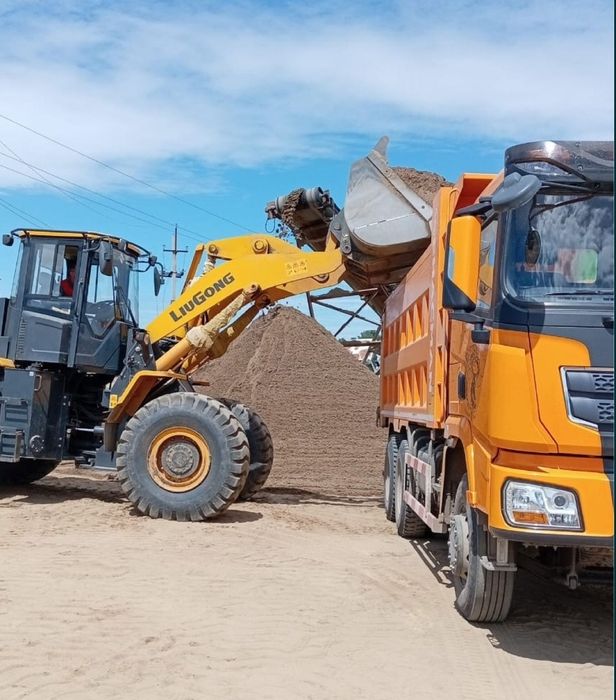 Хова Погрузчик Экскаватор доставка грави пмсок глина балас мусор асфал
