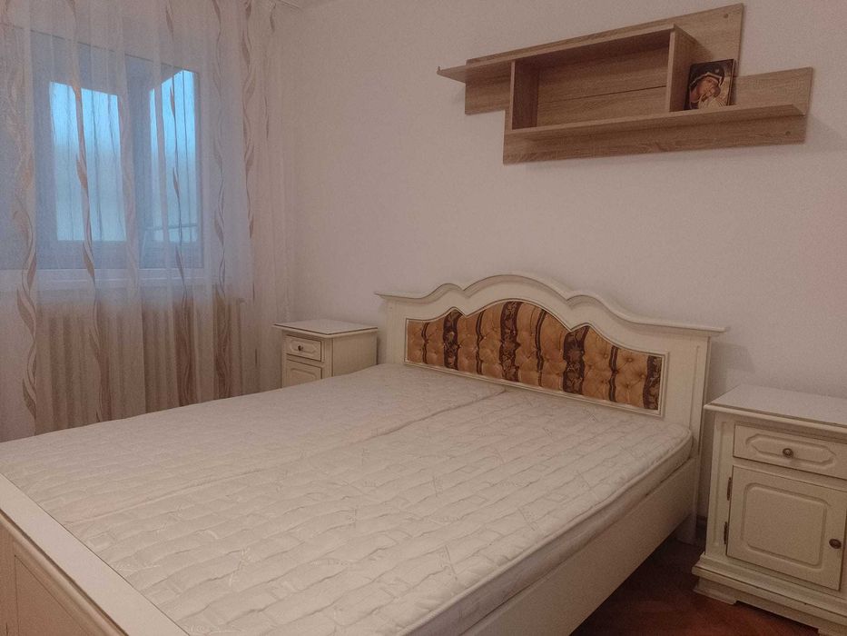 Apartament de închiriat
