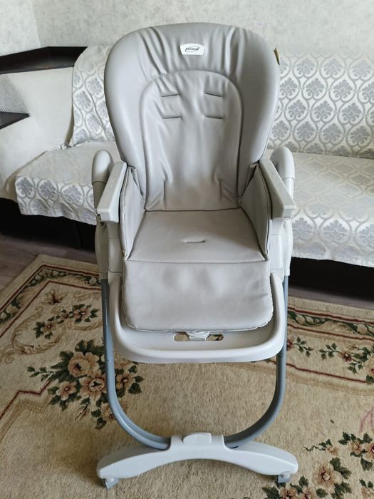 Детский стул для кормления