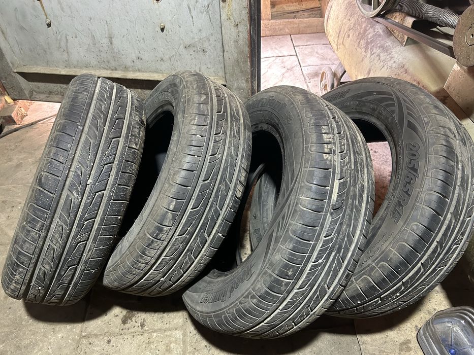 Продам резину на 15