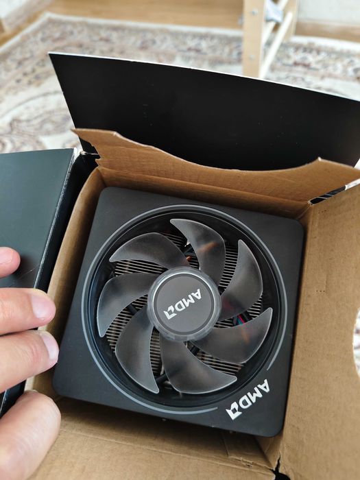 Кулер AMD Wraith Prism