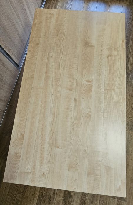 Masa de cafea cu picioare metalice