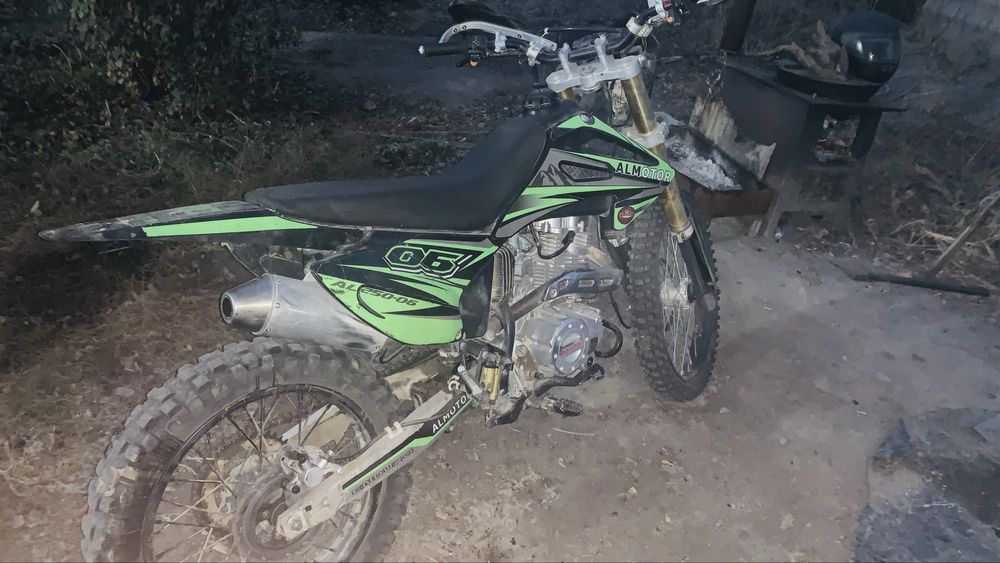 Эндуро 250 кубов продам