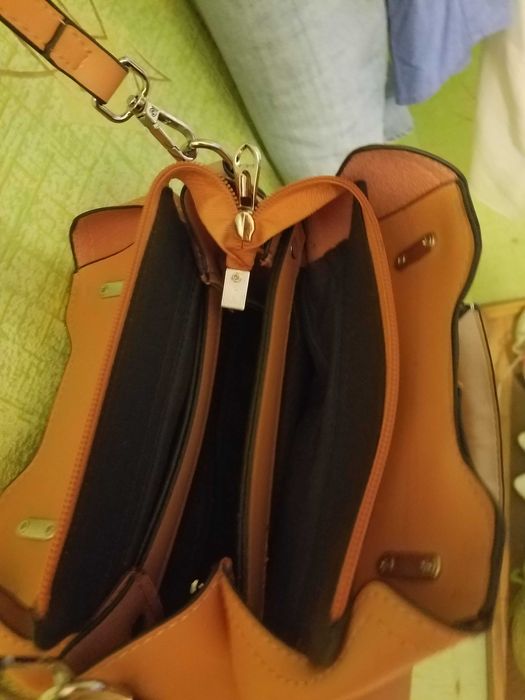 Сумка кораллового цвета. НОВАЯ.