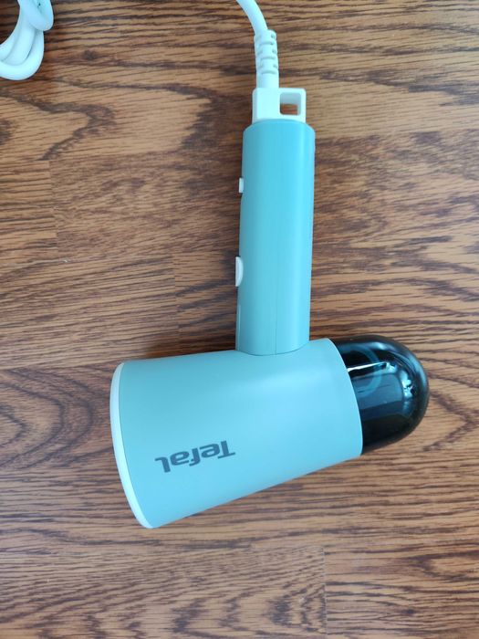 Уред за вертикално гладене Tefal