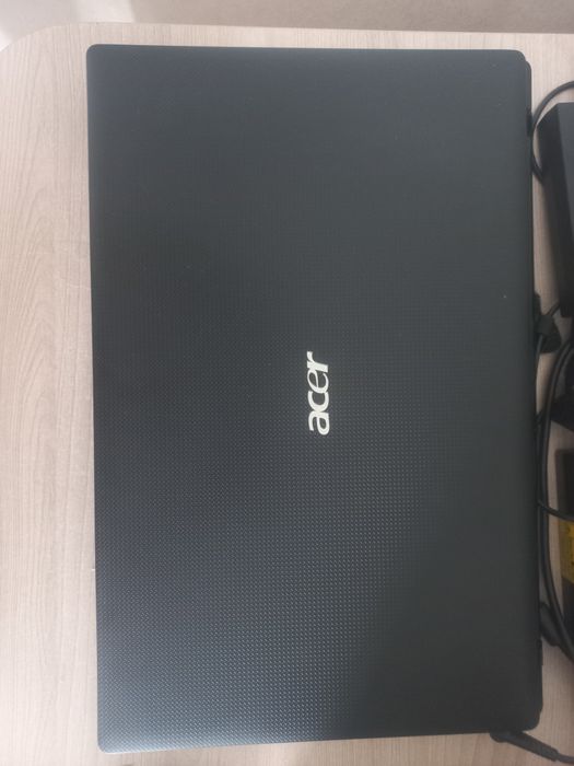 Продам ноутбук ACER.