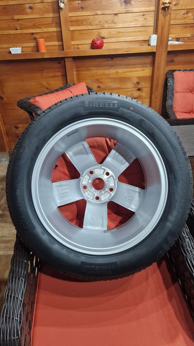 Vînd rezervă jantă aliaj nouă passat B-8-pe 17,Atenție rezervă de fabr