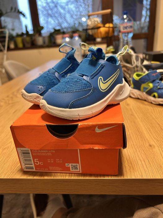 Детски обувки от 18 до 22 номер запазени