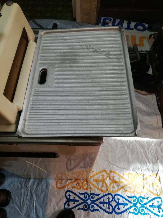 Продам стирала Урал в отличном рабочем состояни