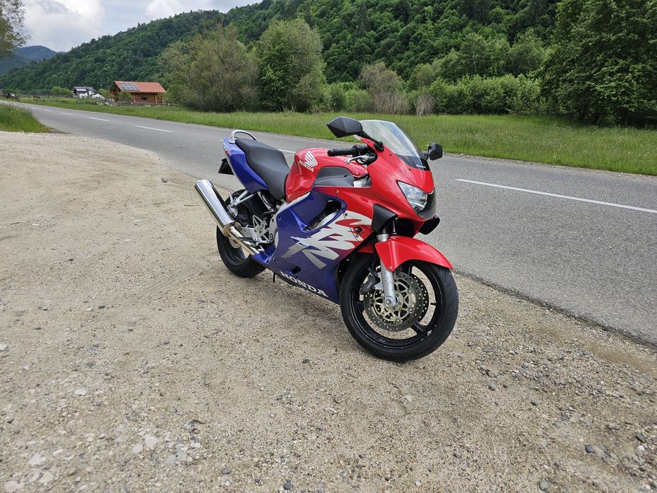 Honda cbr600f4 1999