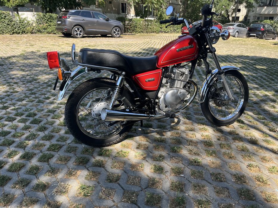 Vand Suzuki gn 125 cu 11.000 km