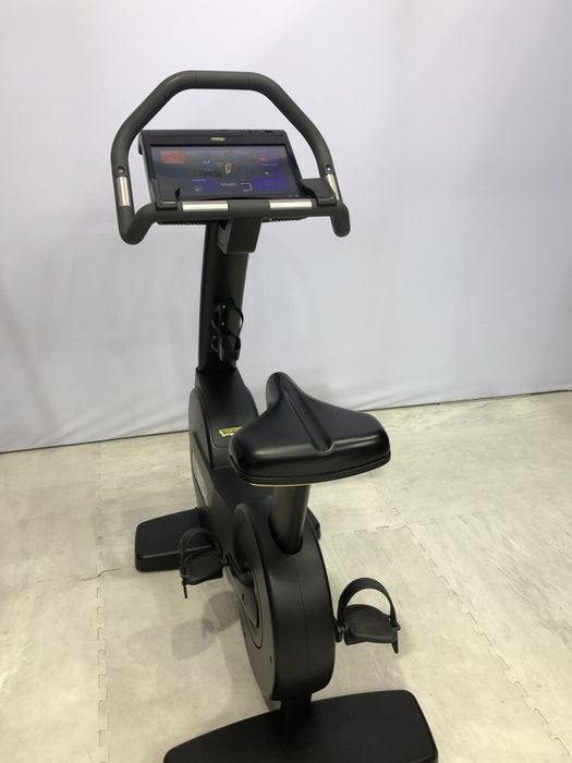 Depozit aparate fitness technogym