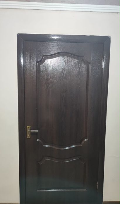 Межкомнатная дверь — 2 м × 90 см
