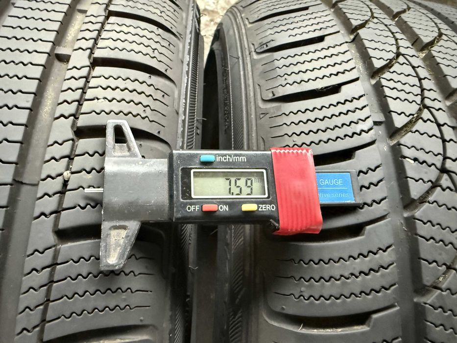 2x Anvelope iarna 225/40 r18 - Tracmax Ice Plus S210 XL