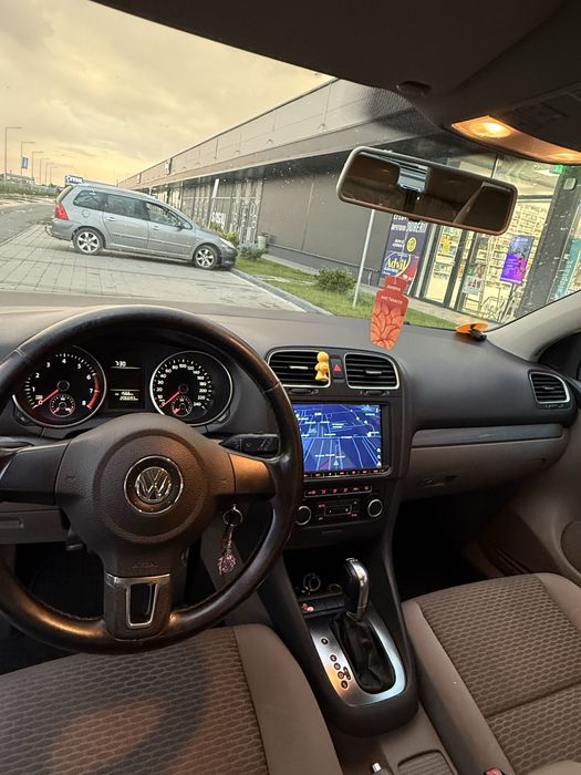 VOLKSWAGEN Golf 2011 — imagine 4