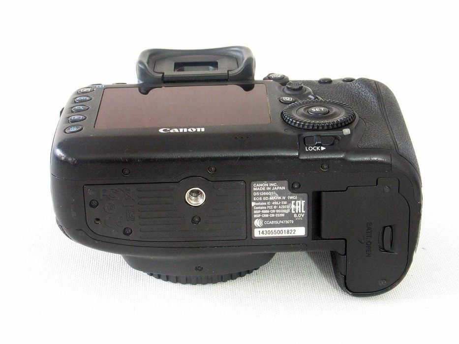 Camera foto Canon 5D Mark IV, curea, baterie