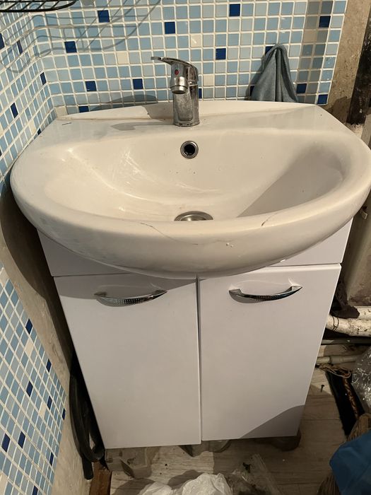 Продам тумба с раковиной