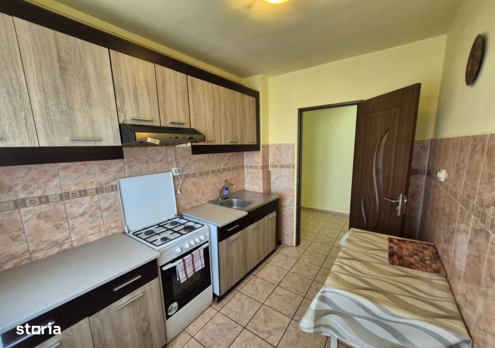 Apartament 3 camere, Ultracentral bloc Libelula, etaj intermediar