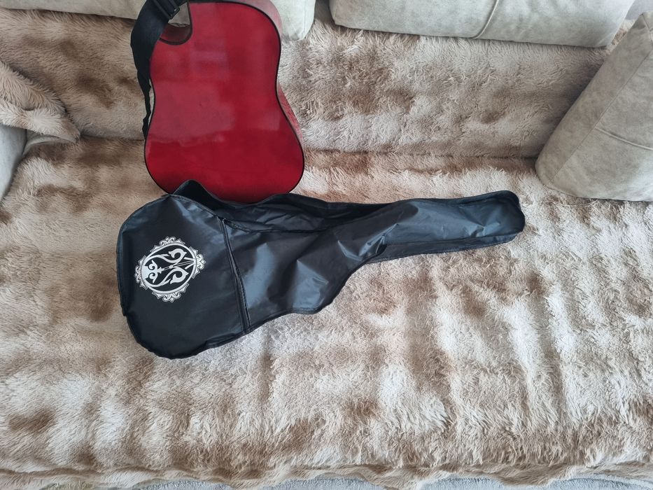 Гитара акустическая новая