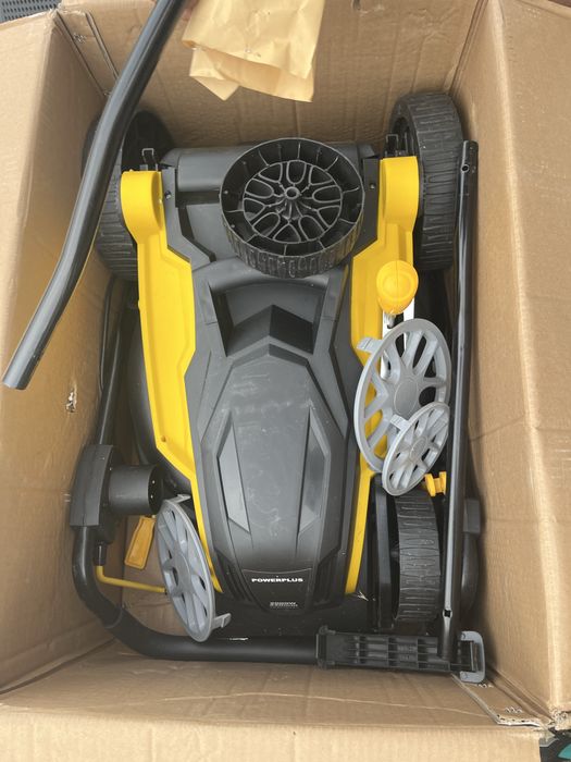 Masina electrica de tuns gazon/iarba, Powerplus, POWXG6281, 2000W, 420mm, cos colector 40 l