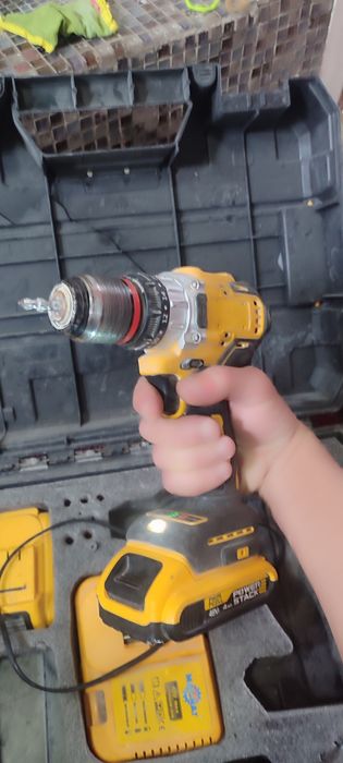 Шуруповёрт без щёточный железный патрон