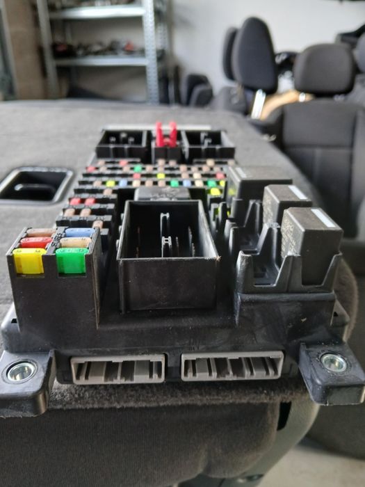 BCM модул Range Rover Discovery Sport