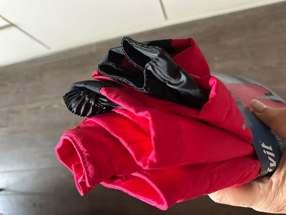 Продавам НОВИ ски панталони за момичета Crivit от Лидъл размер 86 / 92