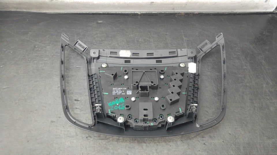 Consola centrala butoane comenzi radio ford kuga 2 dm2 dv4t18k811ca