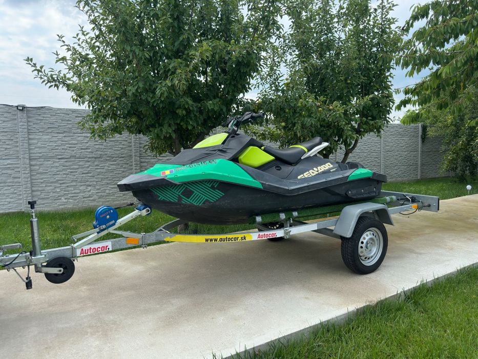 Jet ski Sea-Doo Trixx 2020 – 85h – fără probleme