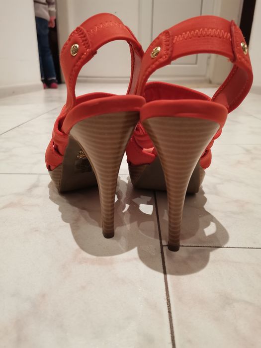 Дамски високи сандали, цвят корал