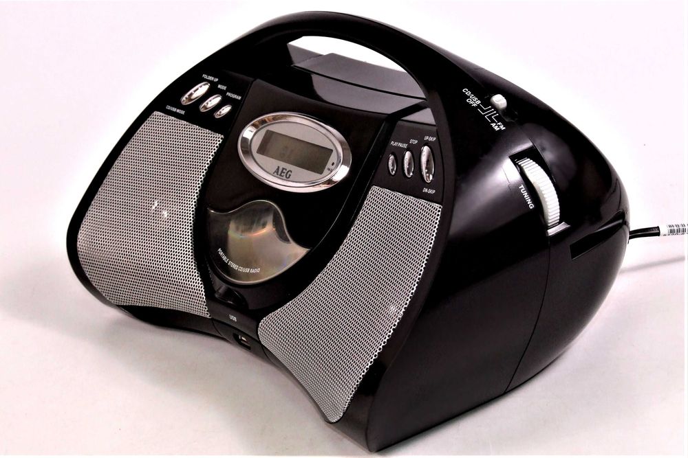 CD - MP3, stick USB player cu radio AEG, priza + baterii, Germany, NOU