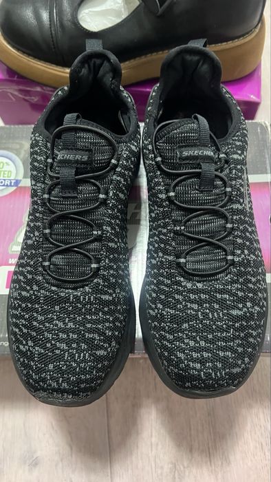 Женская обувь — туфли, кроссовки