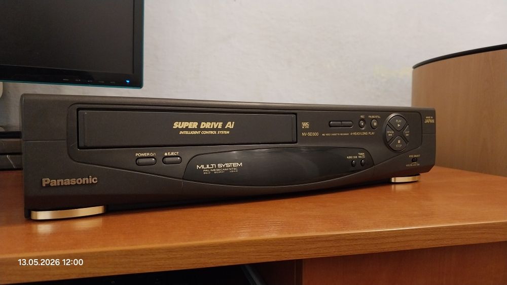 Panasonic NV-SD300 VHS видеомагнитофон