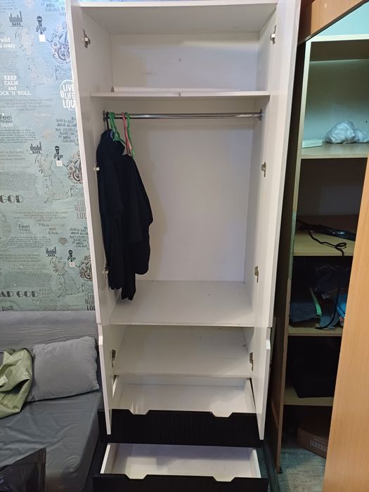 Мебель в комнату.