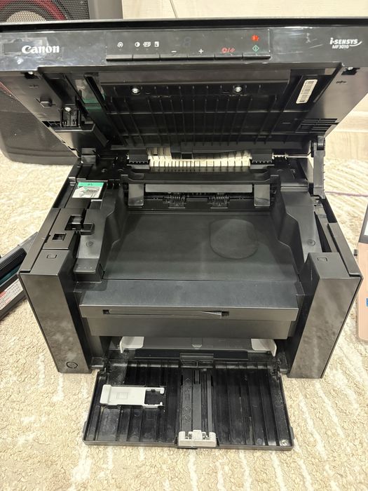 МФУ Canon MF3010 в отличном состоянии