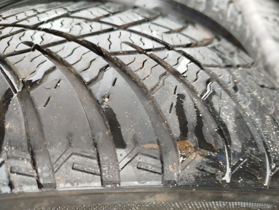 Vând 2 anvelope M+S  2023 dot.