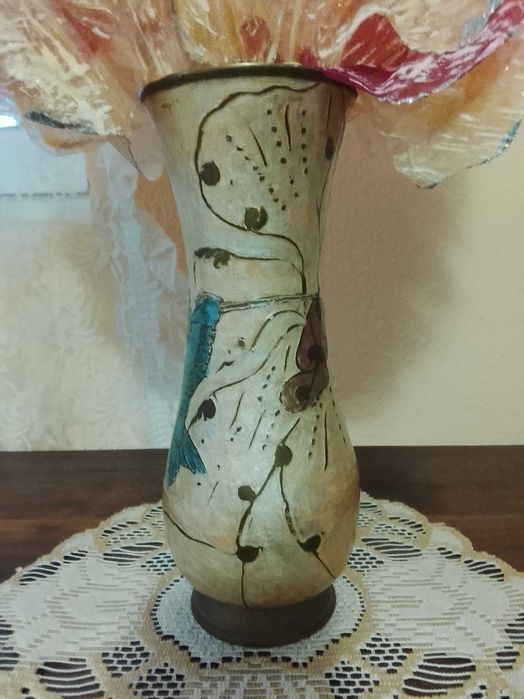 Ваза - рисуван месинг