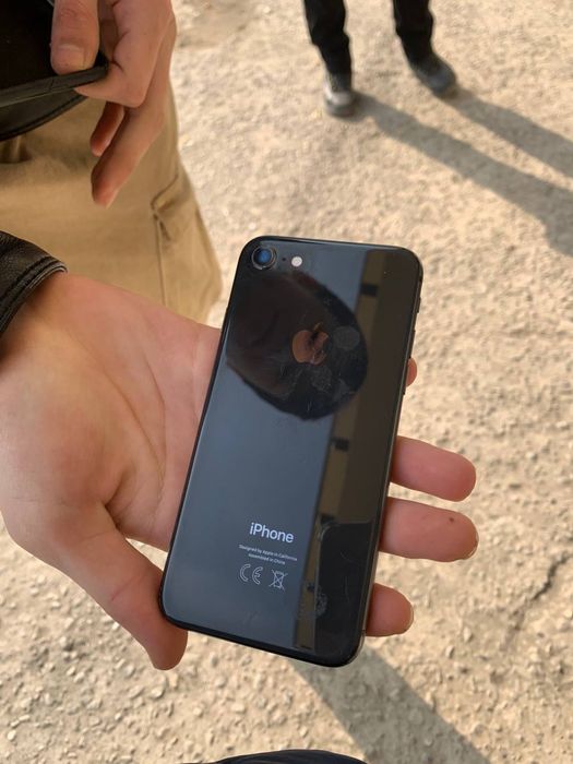 Iphone 8 xolati ideal